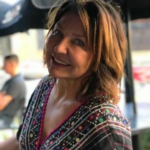 Meet your Posher, Janel